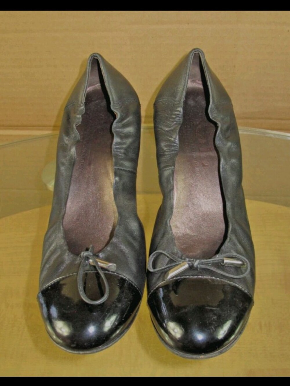 AGL Women's Heels Black Leather Pump Bow Tie Accents Size 10.5